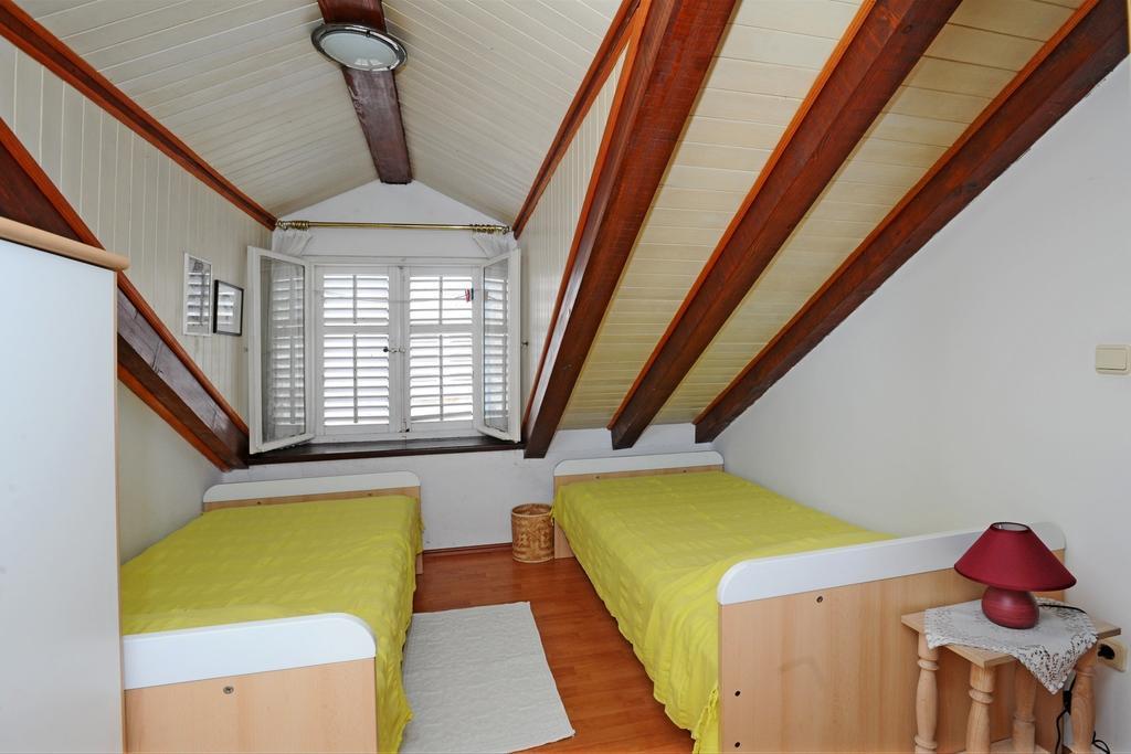 Apartman Maja *