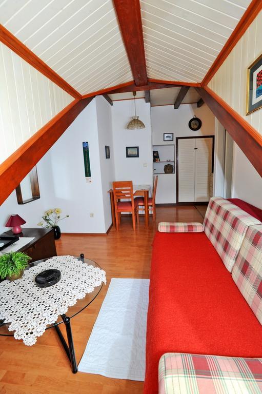 Apartman Maja *